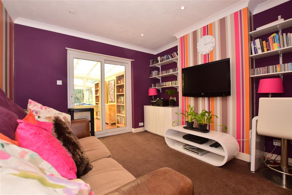 Ward & Partners Barnehurst Estate agent Properties and houses for
