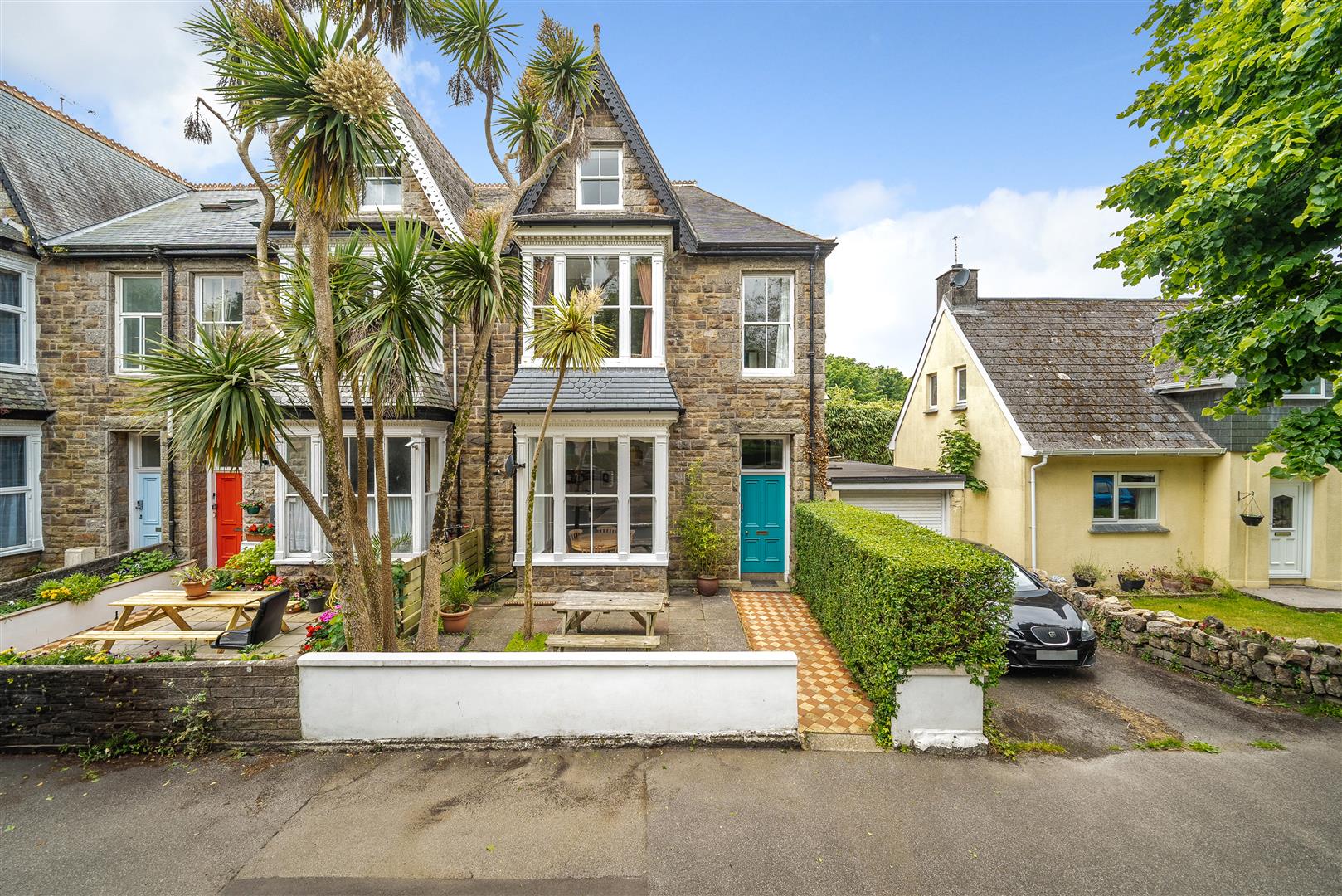 Beautifully presented character property, Penzance