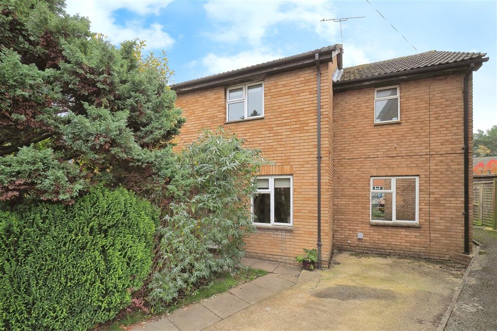 Avon Drive, Alderbury, Salisbury, SP5