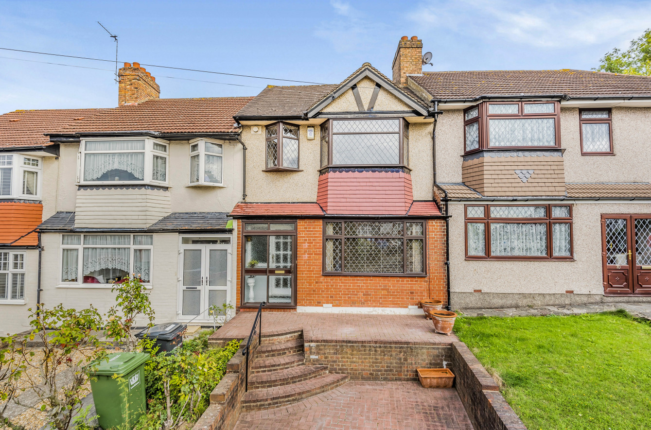 Clayhill Crescent, London, SE9