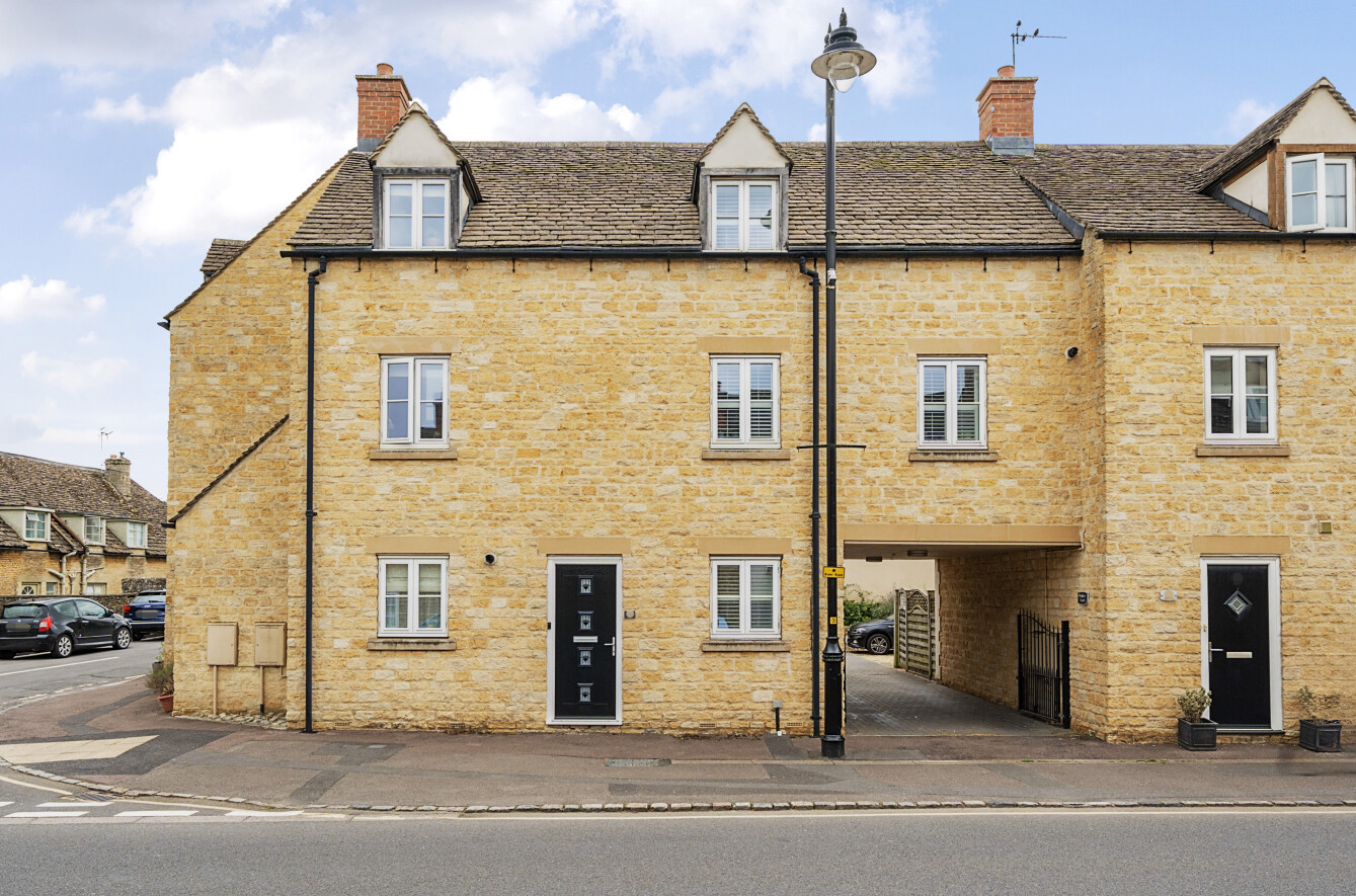 Peglers Court, London Road, Tetbury, GL8