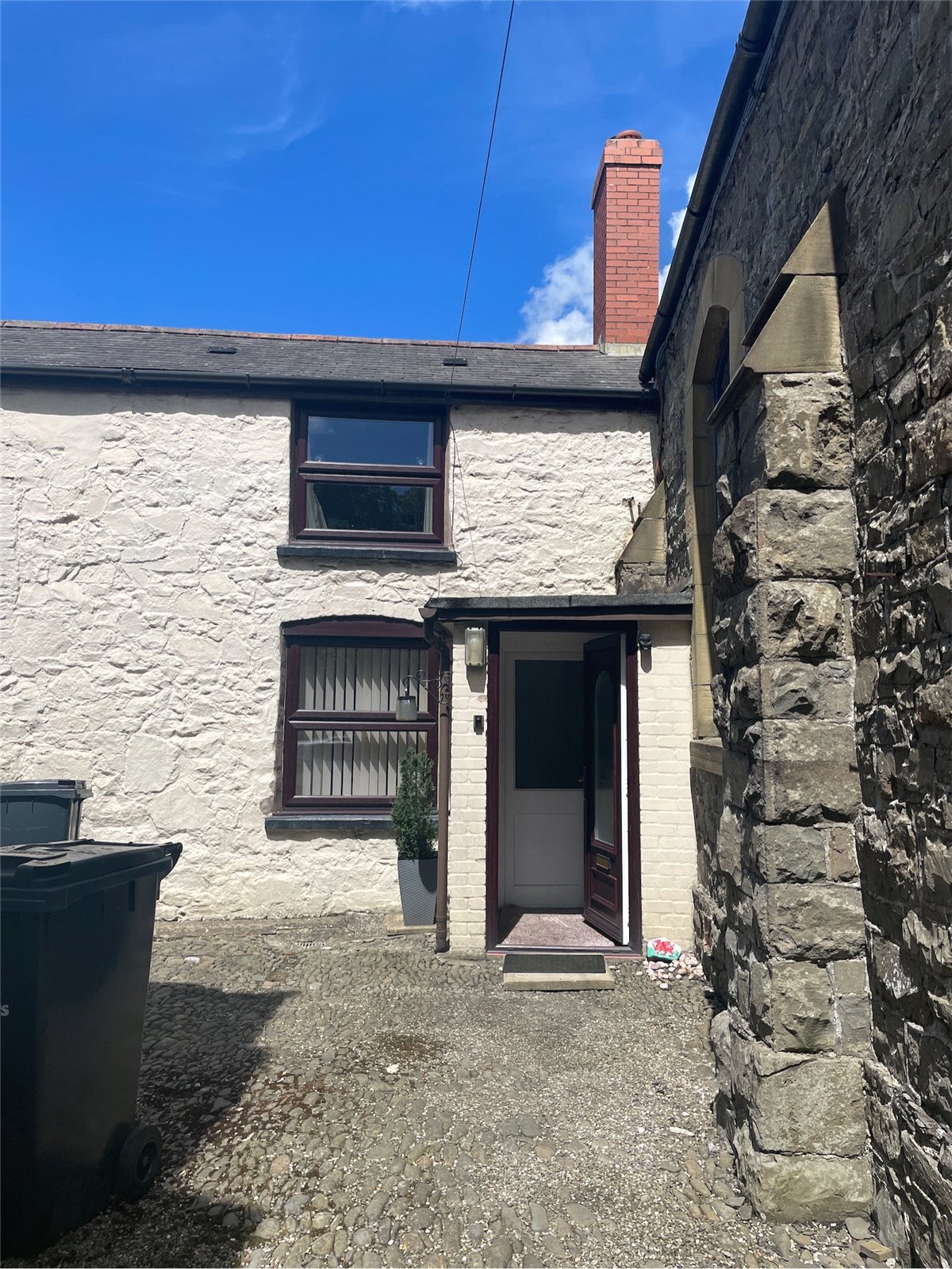 Chapel House (ty Capel), Meifod, Powys