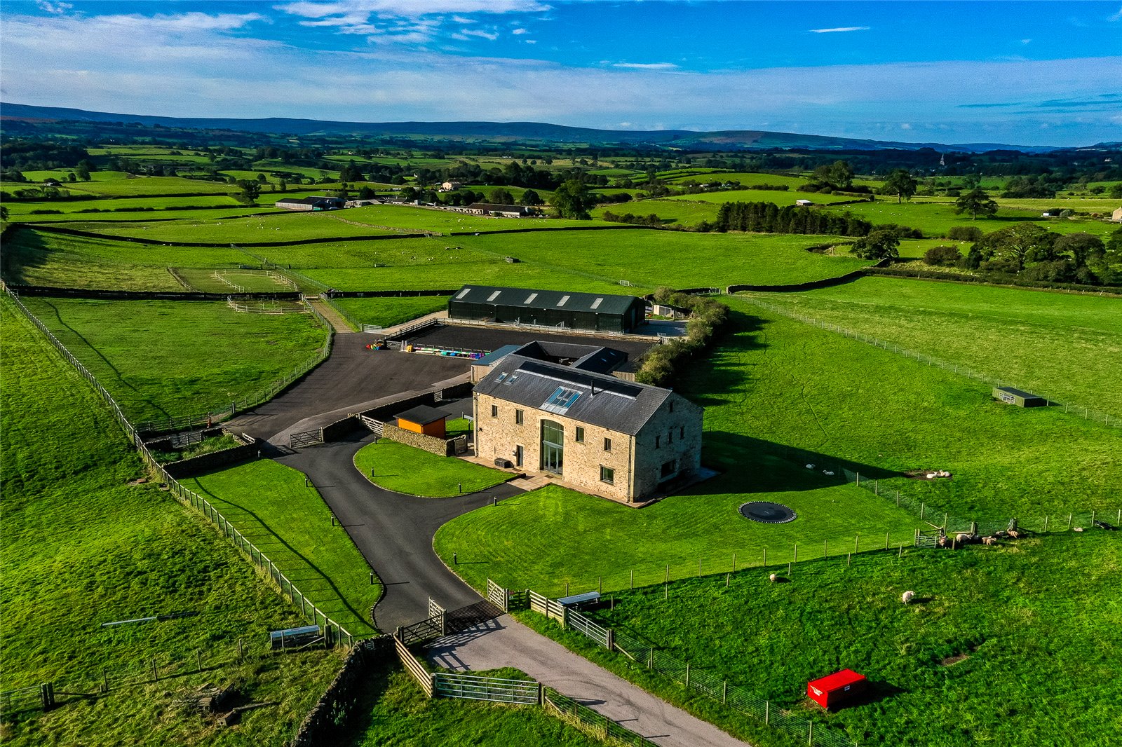 Ingleborough View Barn, Westhouse, Ingleton, Carnforth