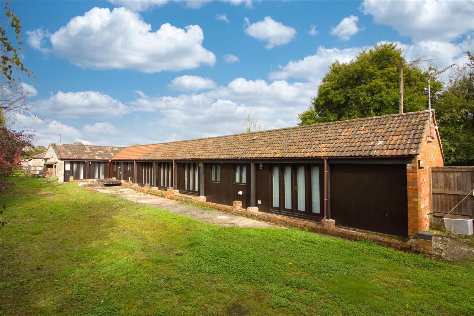 Forge Mill Stables, Little Somerford