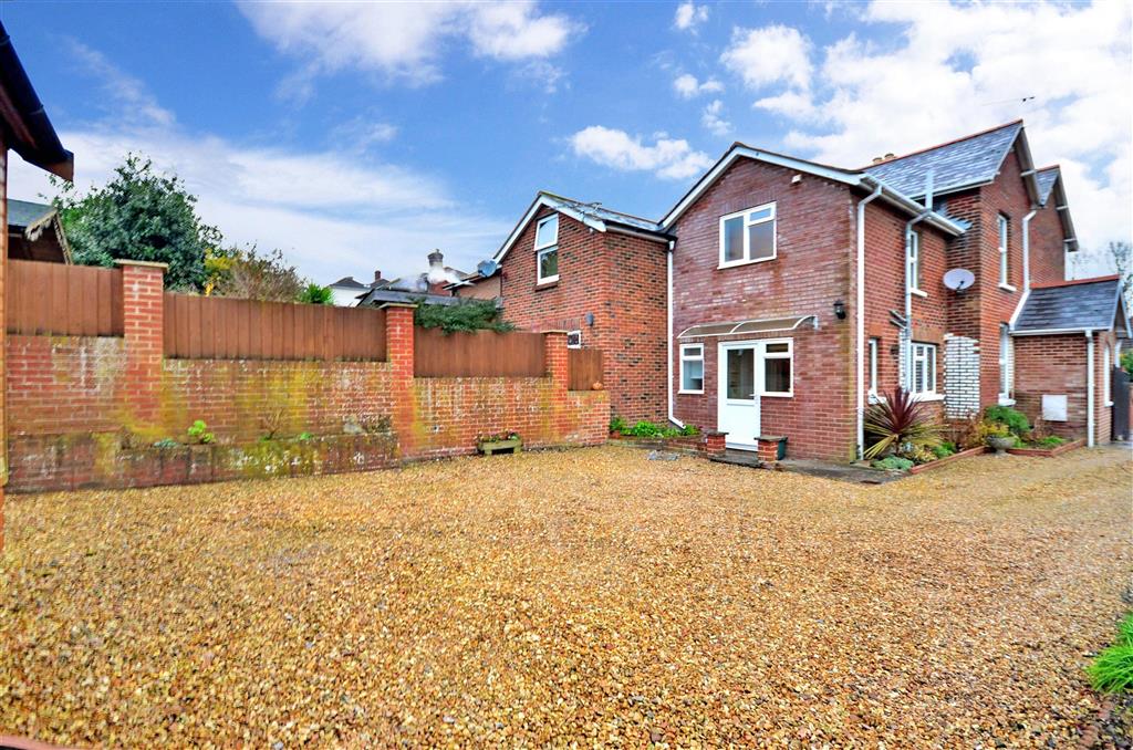 Binstead Hill, , Binstead, Ryde, Isle of Wight 3 bed £300,000
