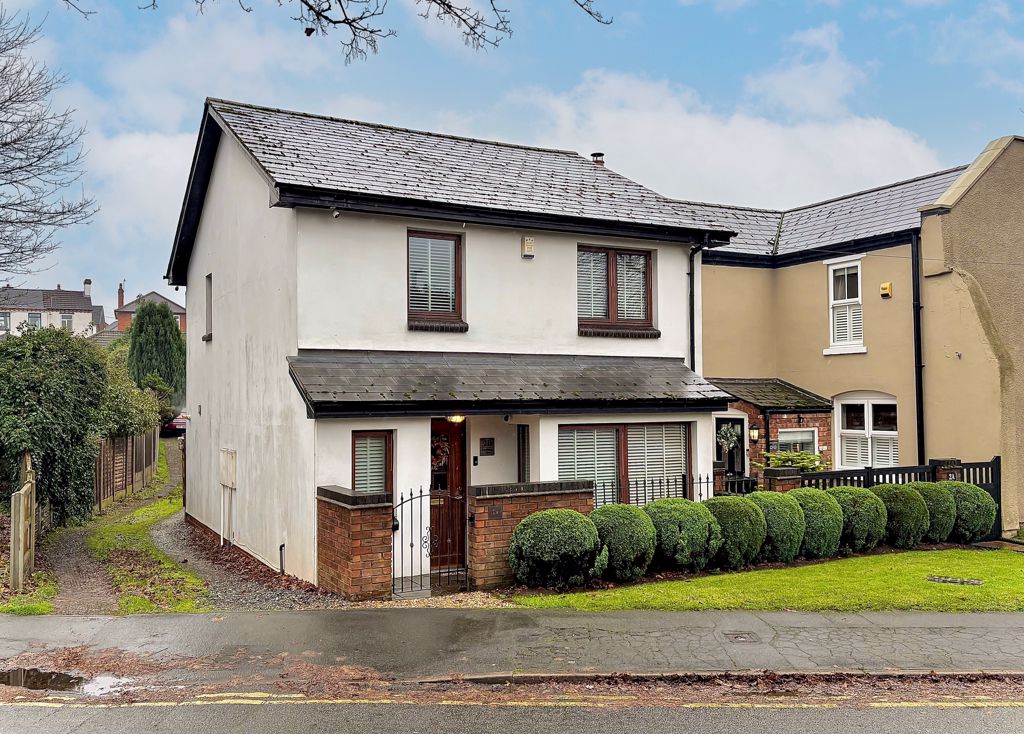 Sandstone Close, Lower Gornal, Dy3 2eq