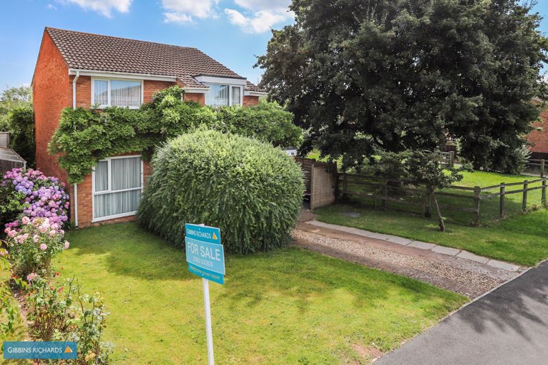 Gill Crescent - Spacious Interior