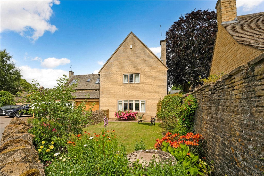 Marshmouth Lane, Bourton-On-The-Water, Gloucestershire, GL54