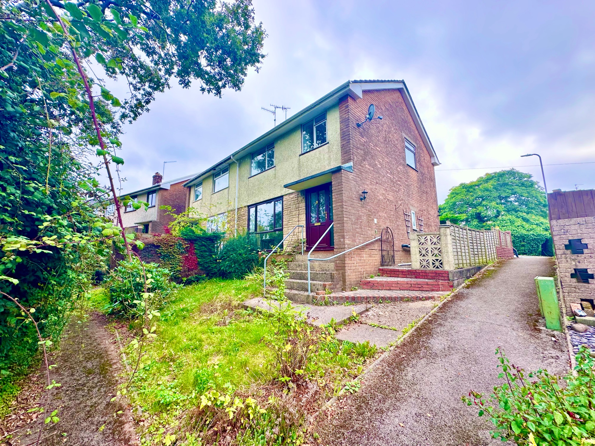 Afon Close, New Inn, Pontypool