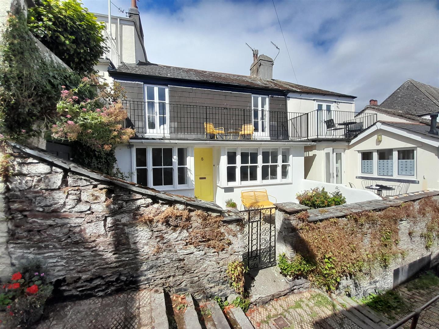 Horn Hill, Dartmouth