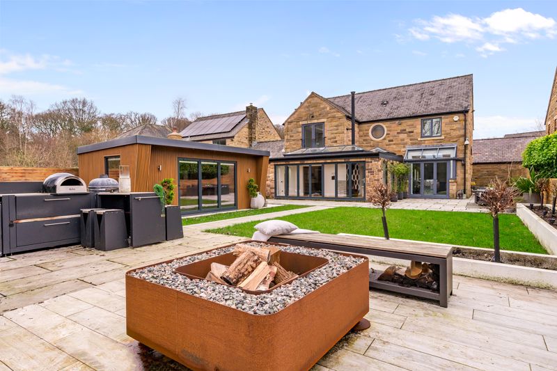 Luxury Detached Stone Family Home, Hardcastle Gardens, Bradshaw, Bolton, Bl2