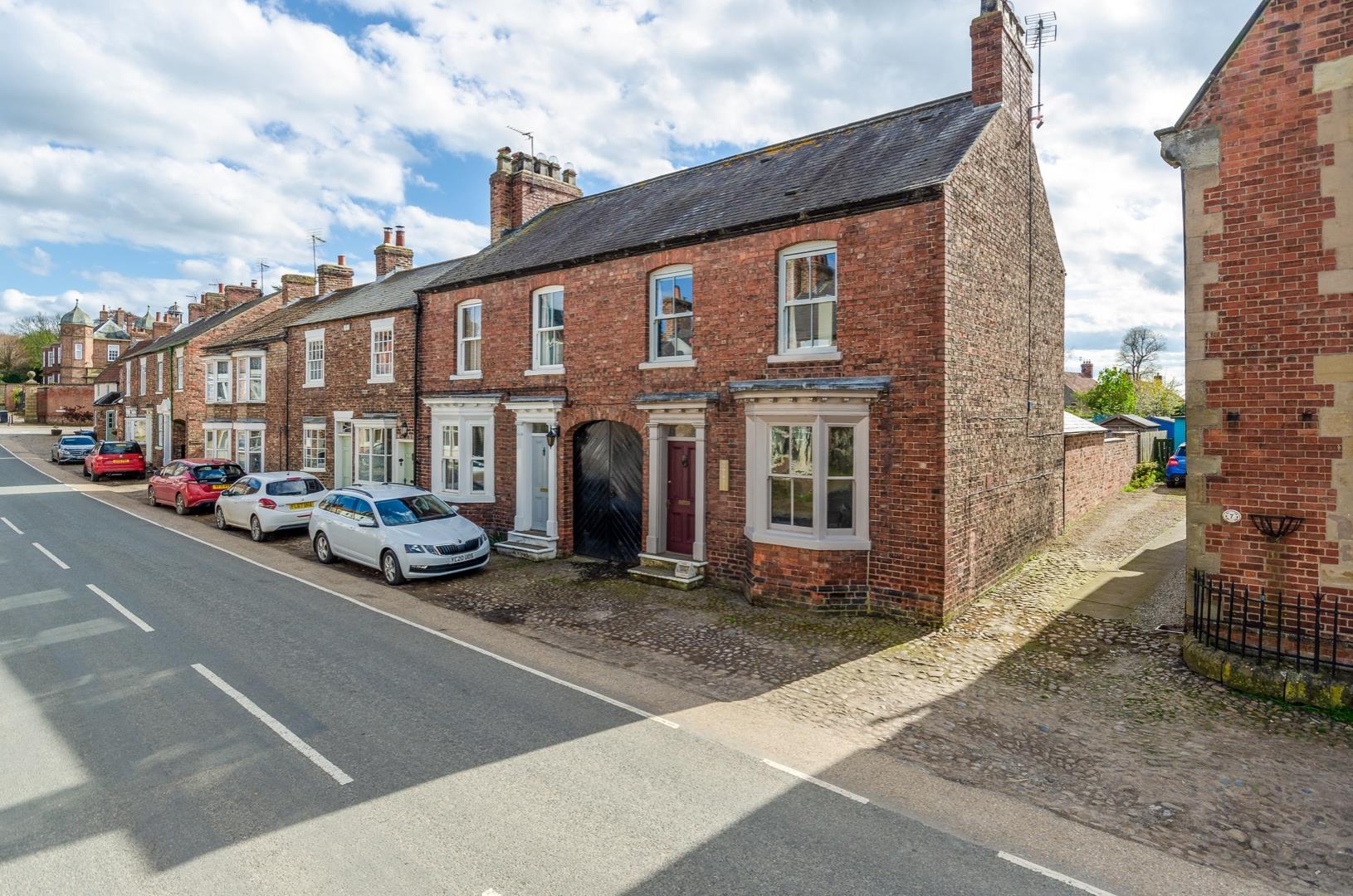 Main Street, Helperby