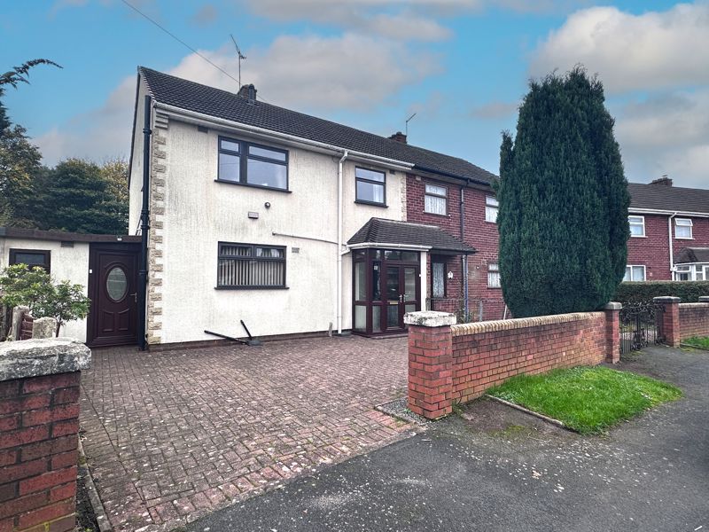 Oval Road, Tipton, Dy4 9rt