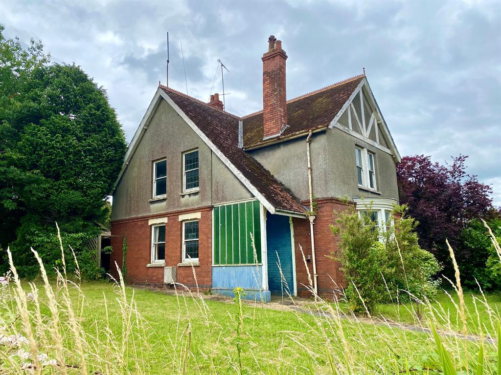 Oldminster Road, Sharpness, Berkeley, GL13 9US