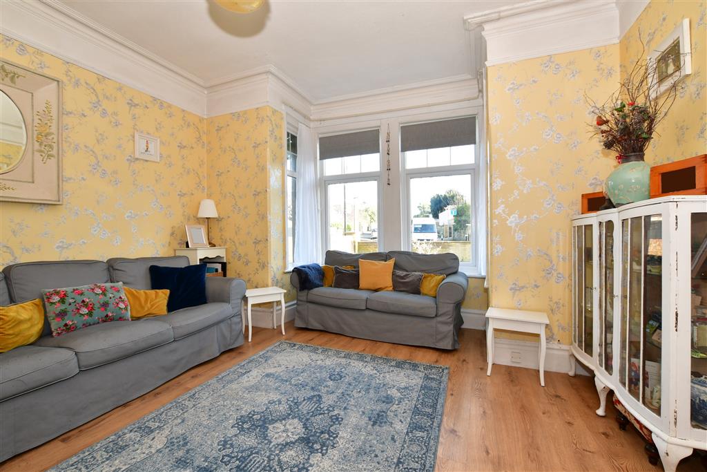 Pittis (Shanklin) Estate agent Properties and houses for sale