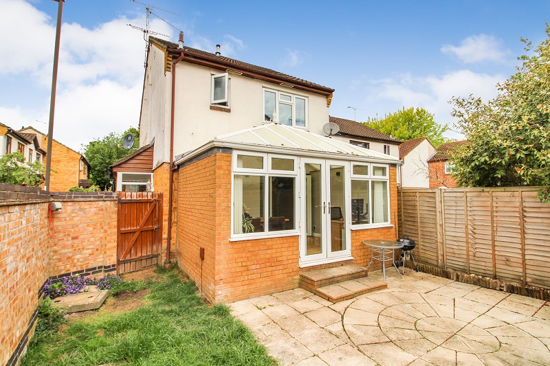 Ivanhoe Close, Crawley, West Sussex. RH11 7UF