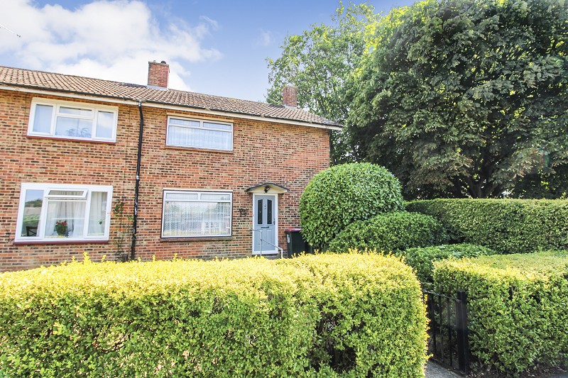 Ashdown Drive, Crawley, West Sussex. RH10 5DU