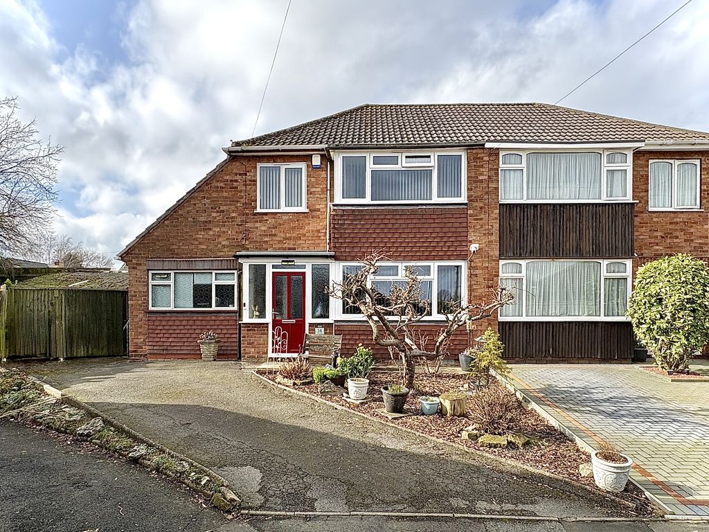 Carlton Close, Dudley, Dy1 4pf