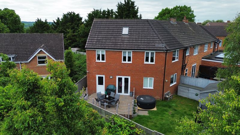 Festival Crescent, Salisbury ***loft Space***video Tour***
