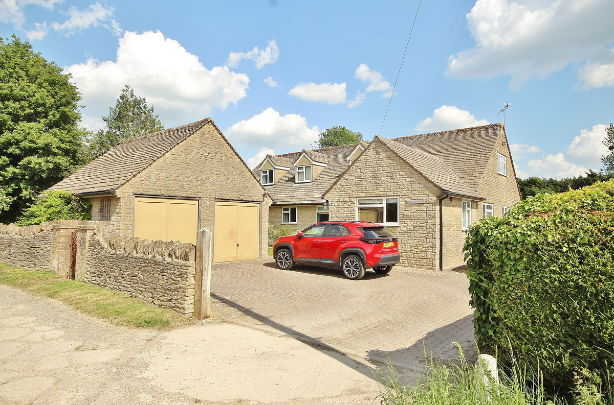 The Bungalow, Church Lane, Hailey, OX29