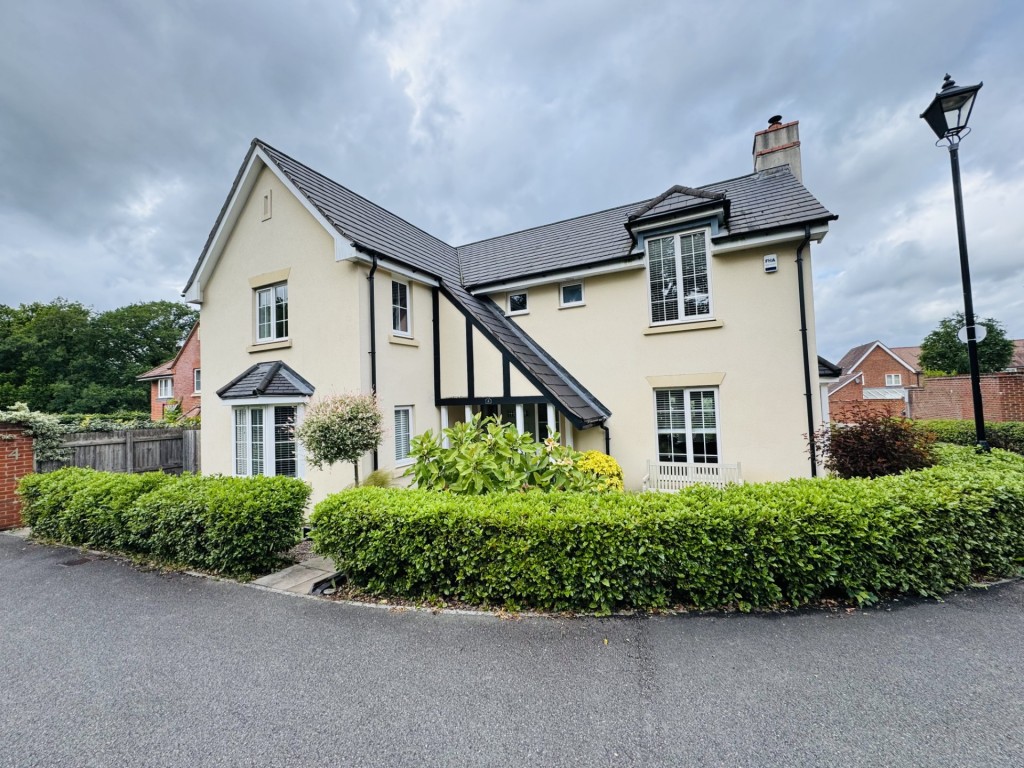 Chestnut Gardens, Hartley Wintney