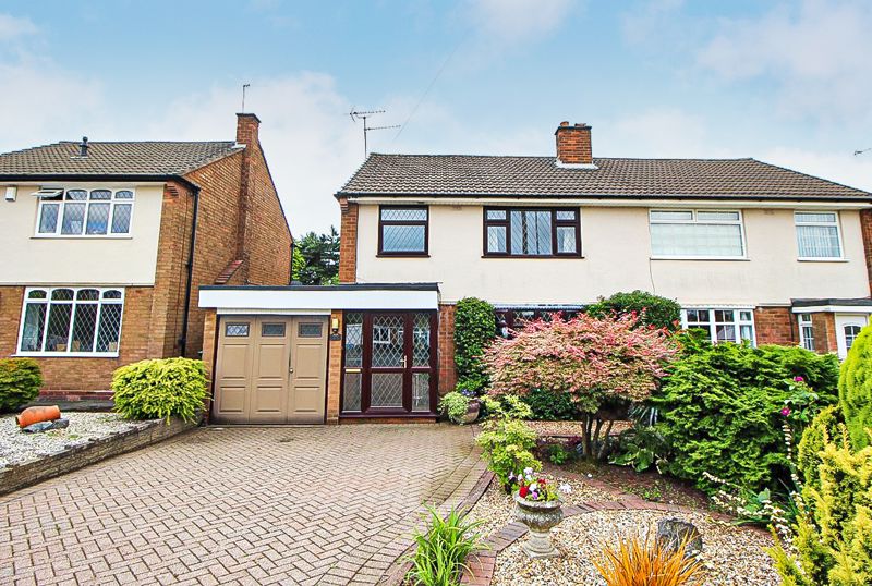 Sandyfields Road, Sedgley, Dy3 3lb