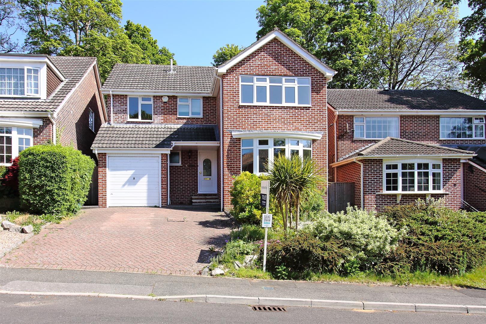 Lynwood Drive, Merley, Wimborne
