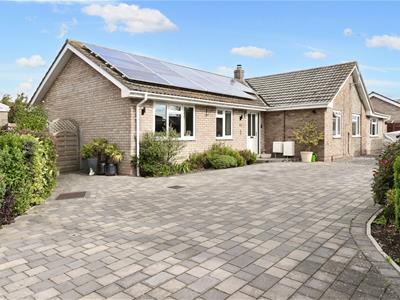 Four bedroom bungalow in the West End of Clevedon