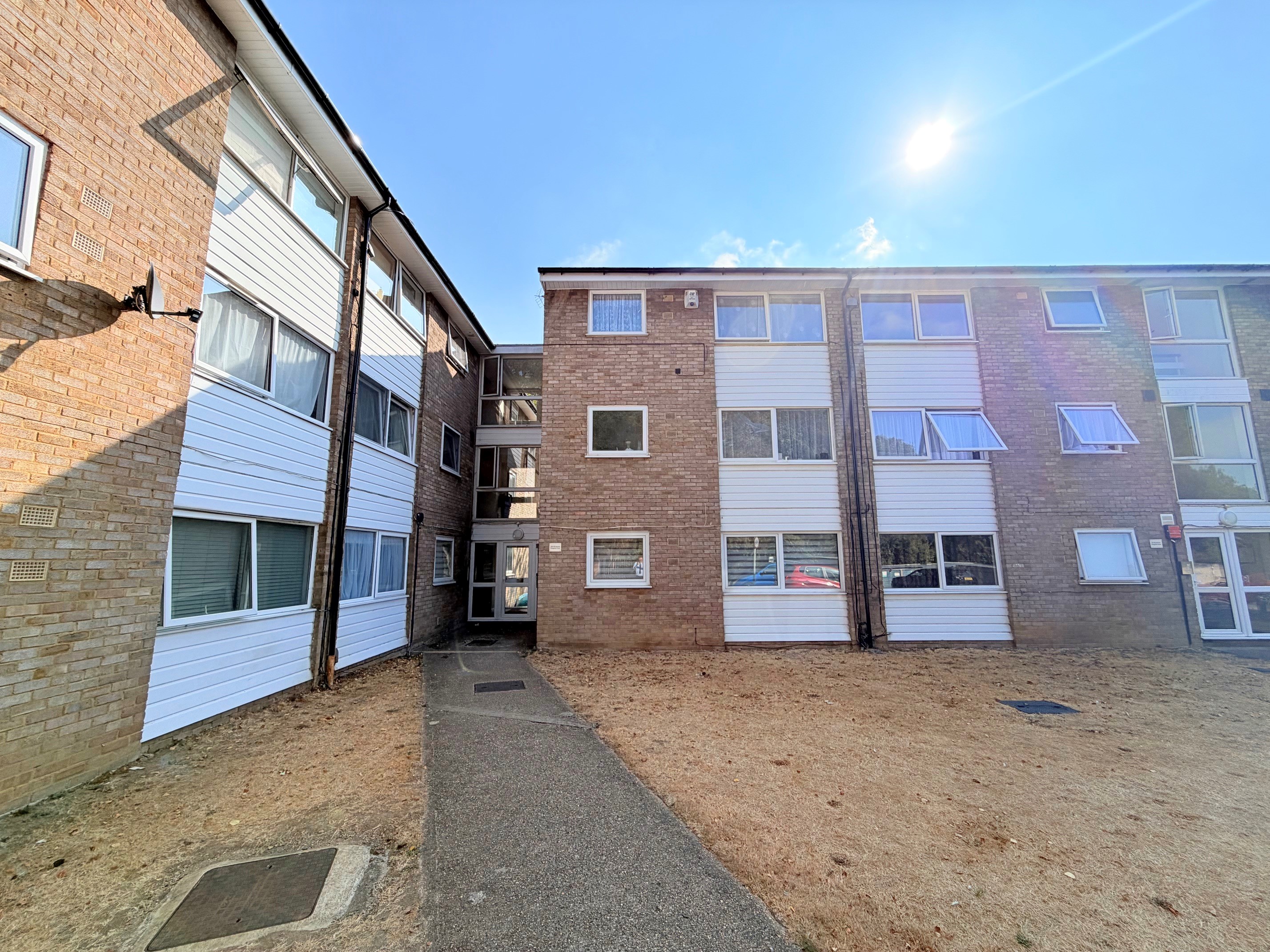 Peregrine Close, Watford