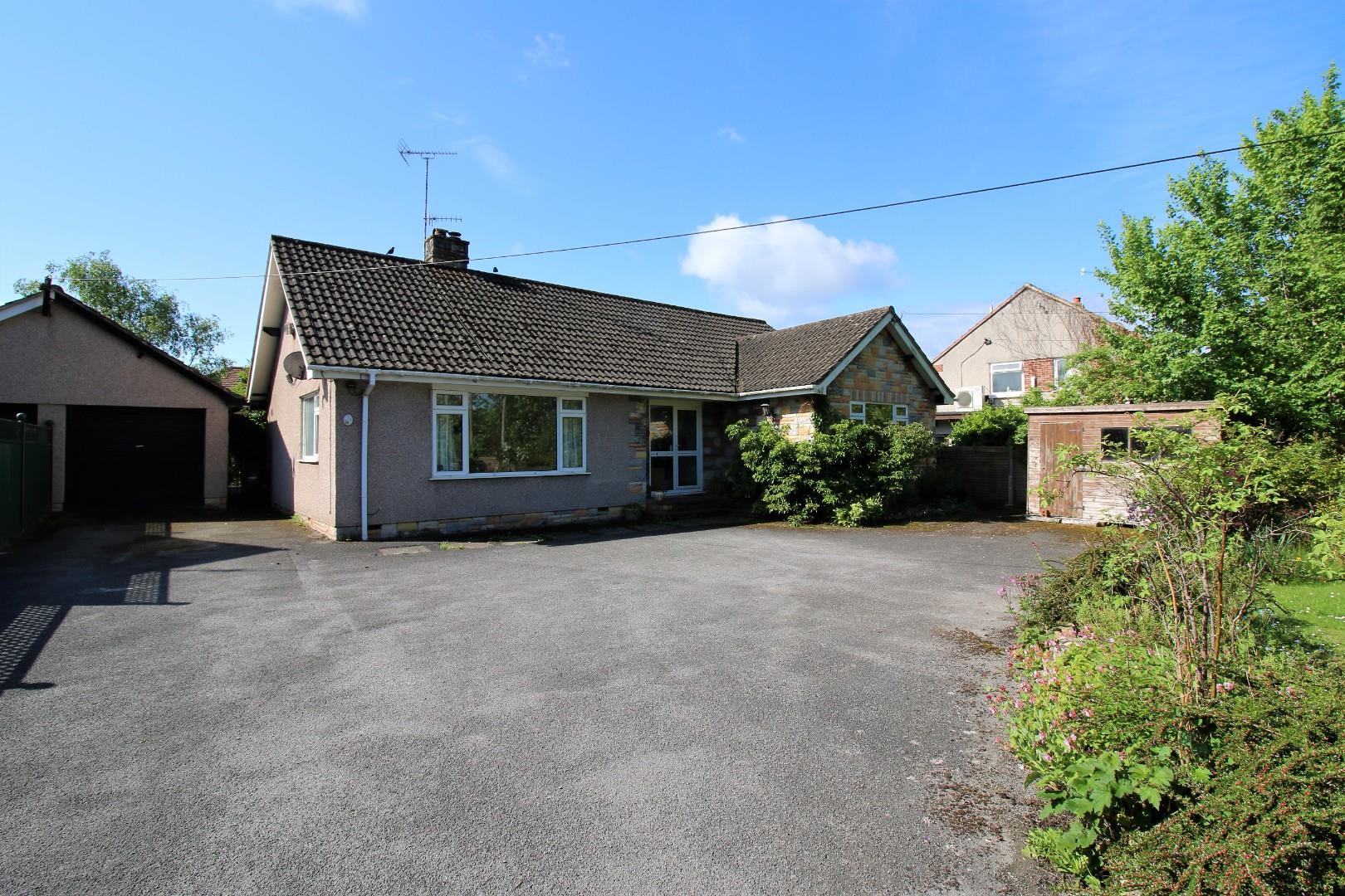 Substantial, detached bungalow in the rural village of Winscombe