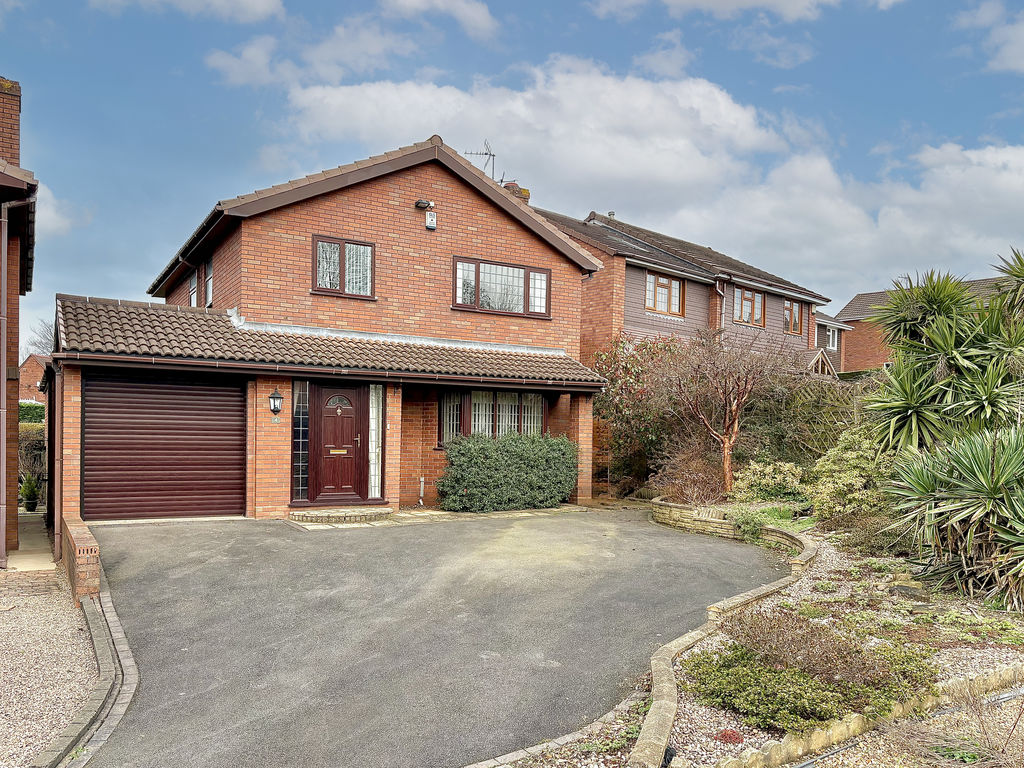 Churchill Gardens, Sedgley, Dy3 3gg