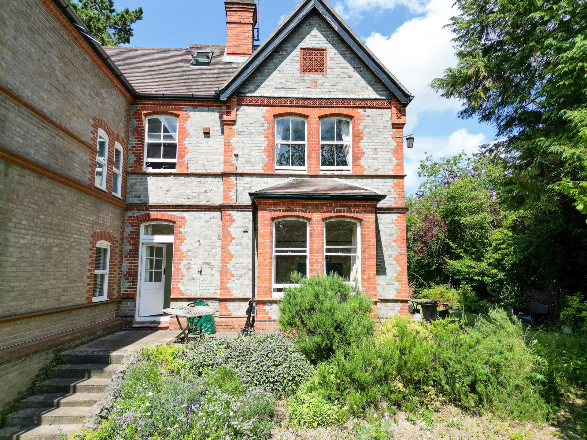 Boundary Lane, Caversham, Reading