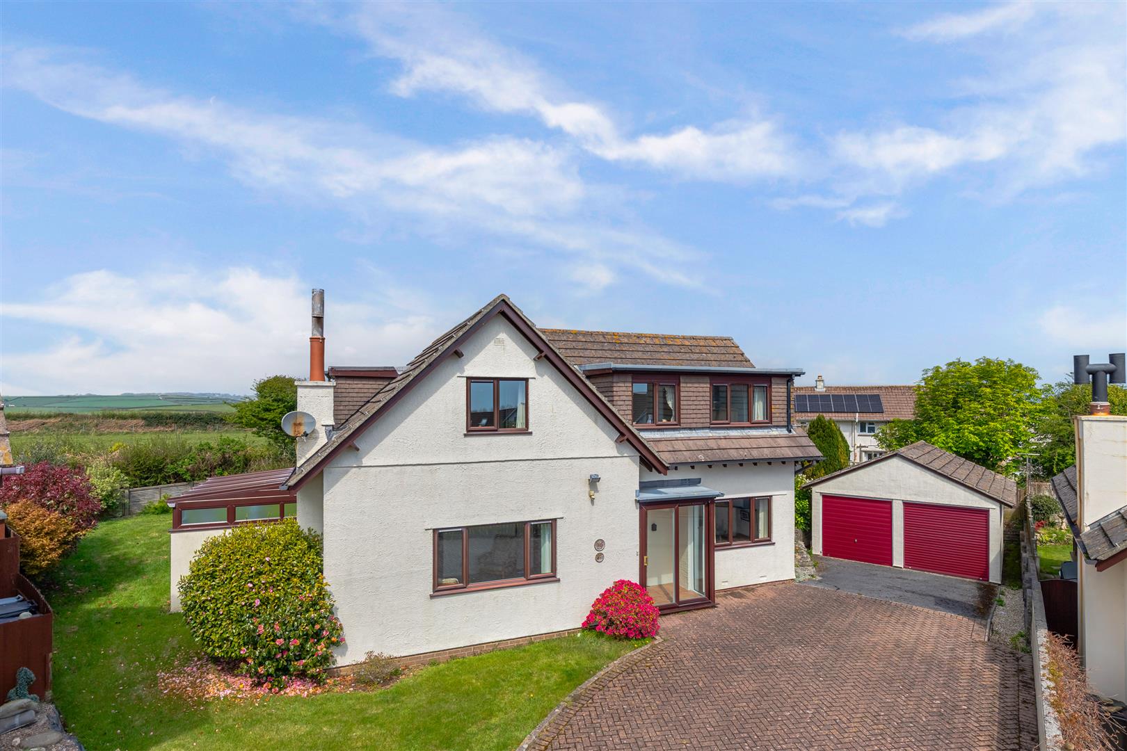 Crestway, Strete