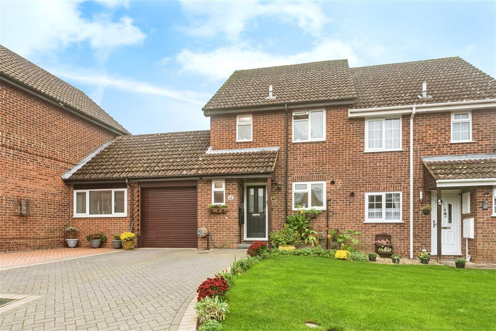 Paterson Close, Basingstoke, RG22