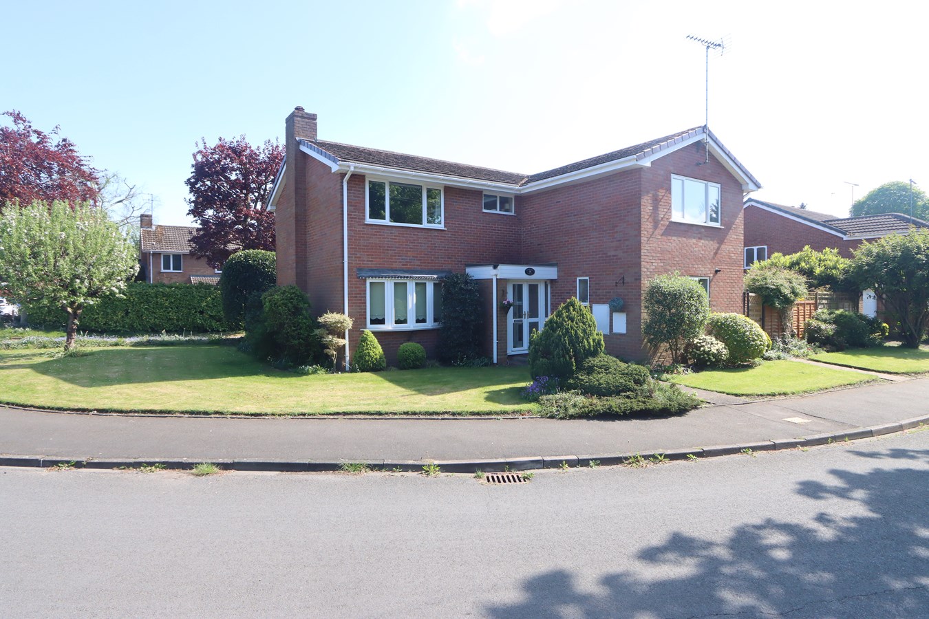 Lynwood Drive, Blakedown, Kidderminster, DY10