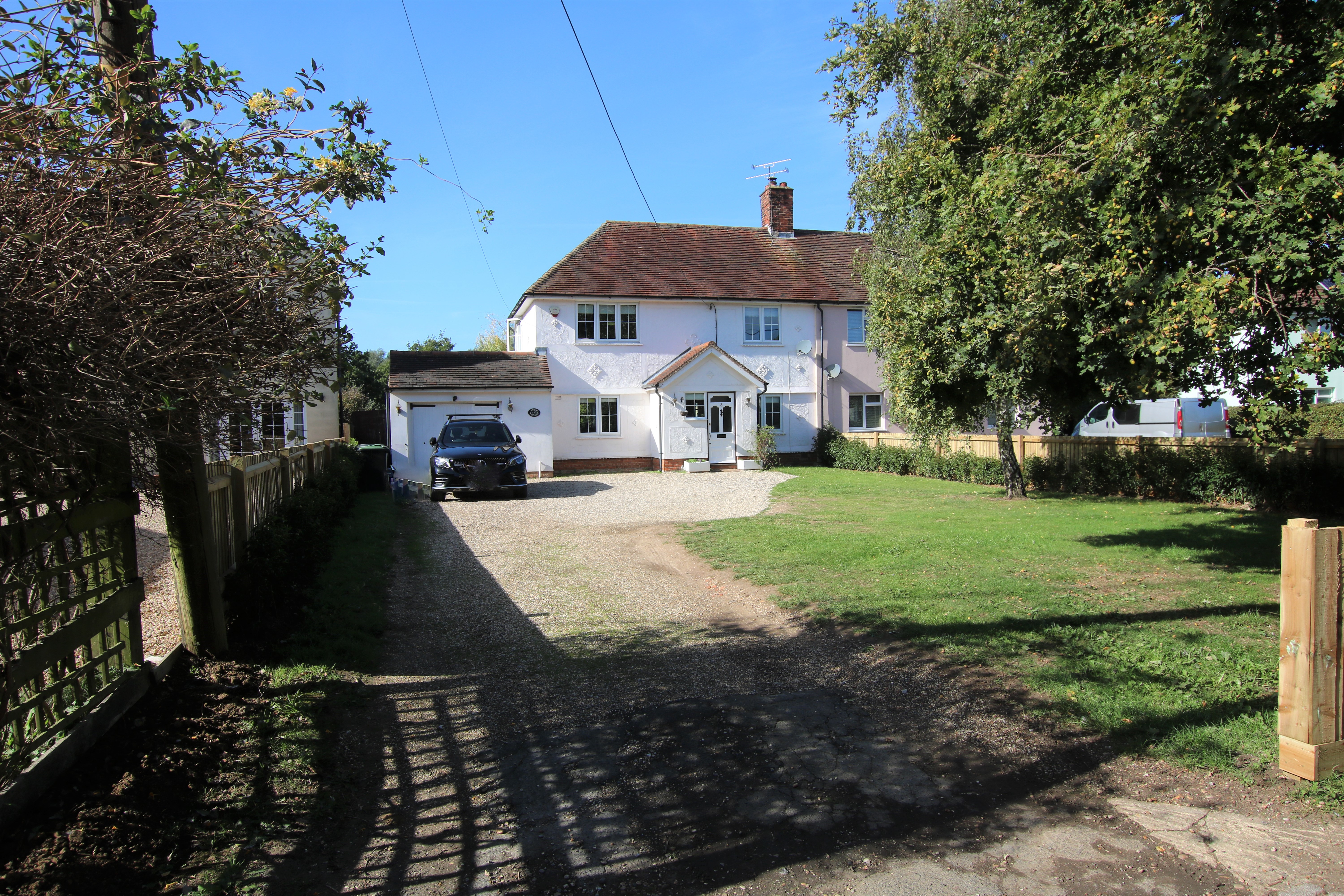 Watchouse Green, Braintree Road, Felsted, Dunmow CM6