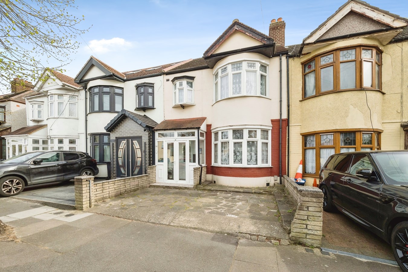St Thomas Gardens, Ilford, IG1