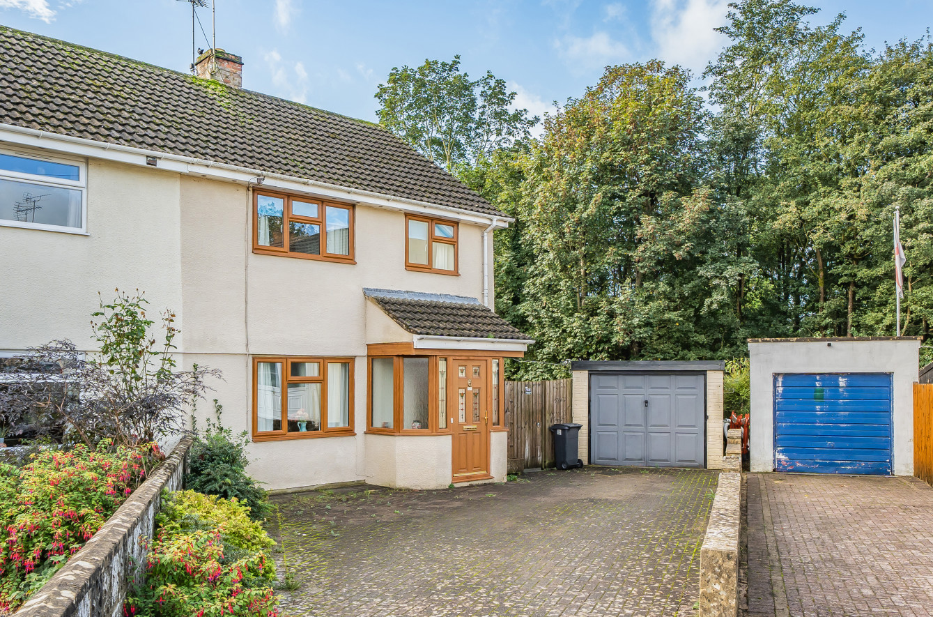 St. Marys Road, Cirencester, Gloucestershire, GL7