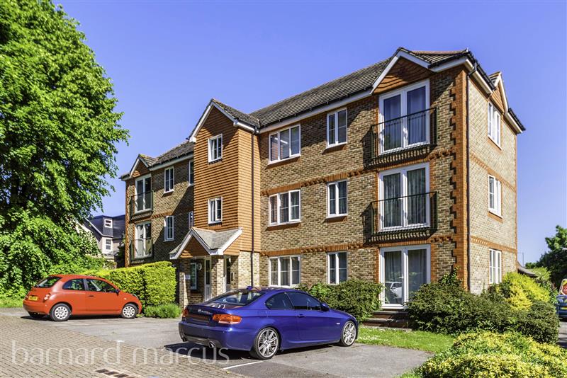 Sevenoaks Close, SUTTON, SM2