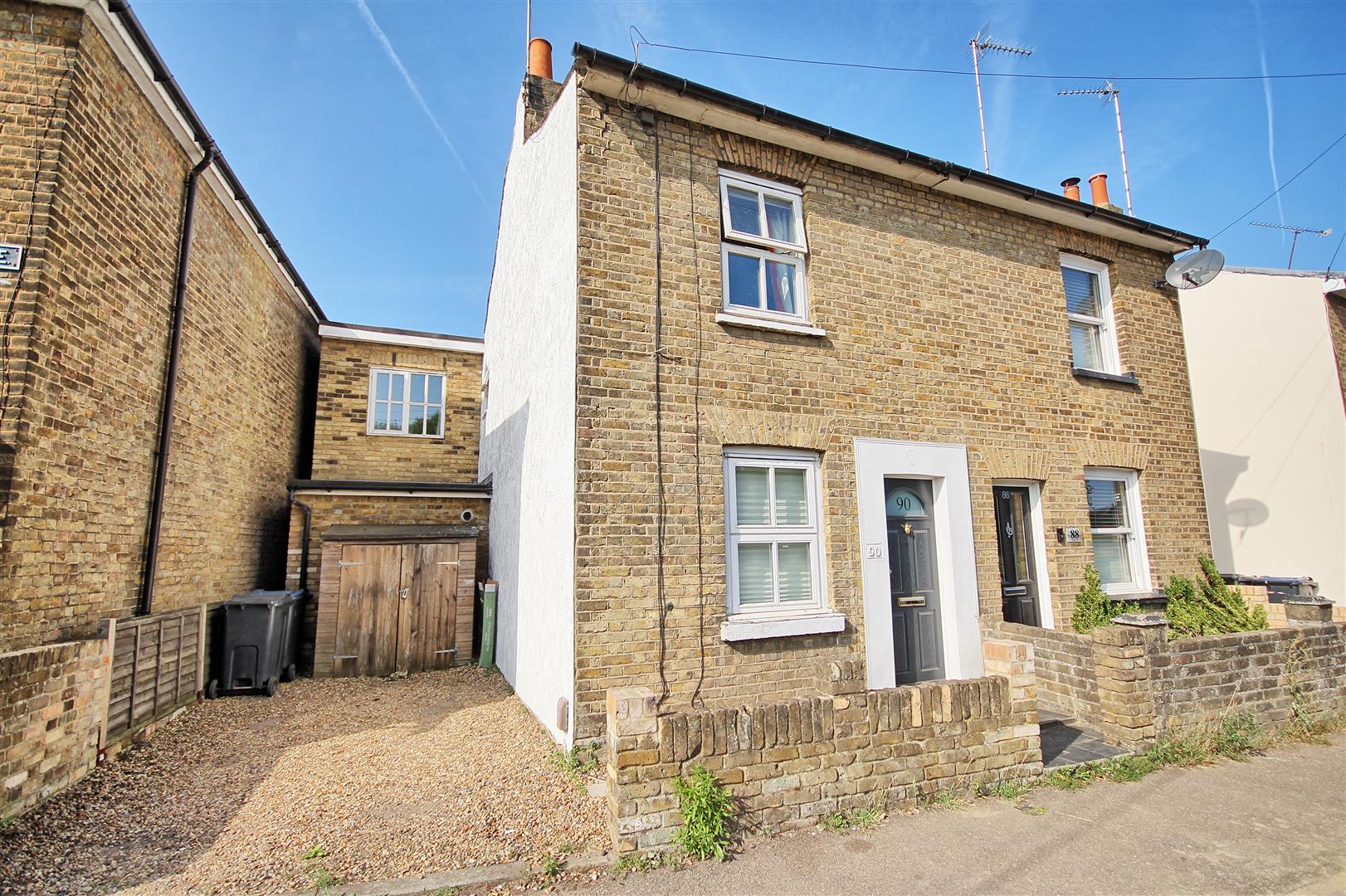 LONDON ROAD, WARE - VICTORIAN HOME WITH DRIVEWAY