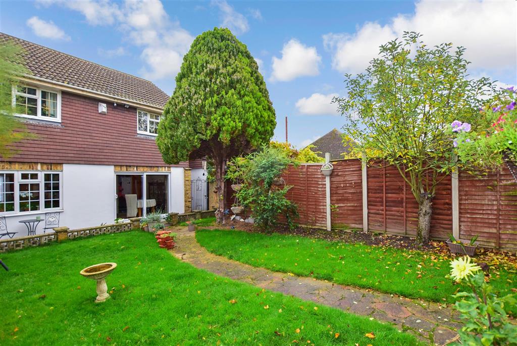 Lower Higham Road, , Chalk, Gravesend, Kent 4 bed £390,000 Ward
