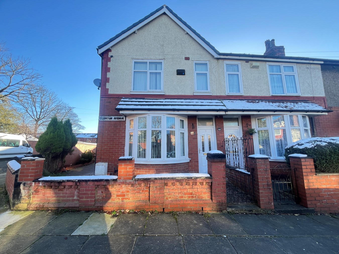 Clunton Avenue, Bolton, BL3