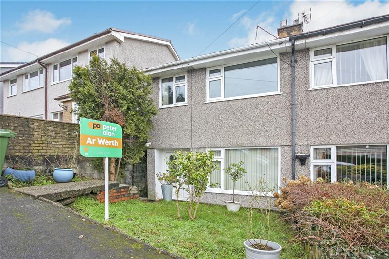 Meadow Close, Pengam, Blackwood, NP12