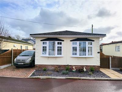 CHAIN FREE PARK HOME - Appleacre Park, Fowlmere, Royston