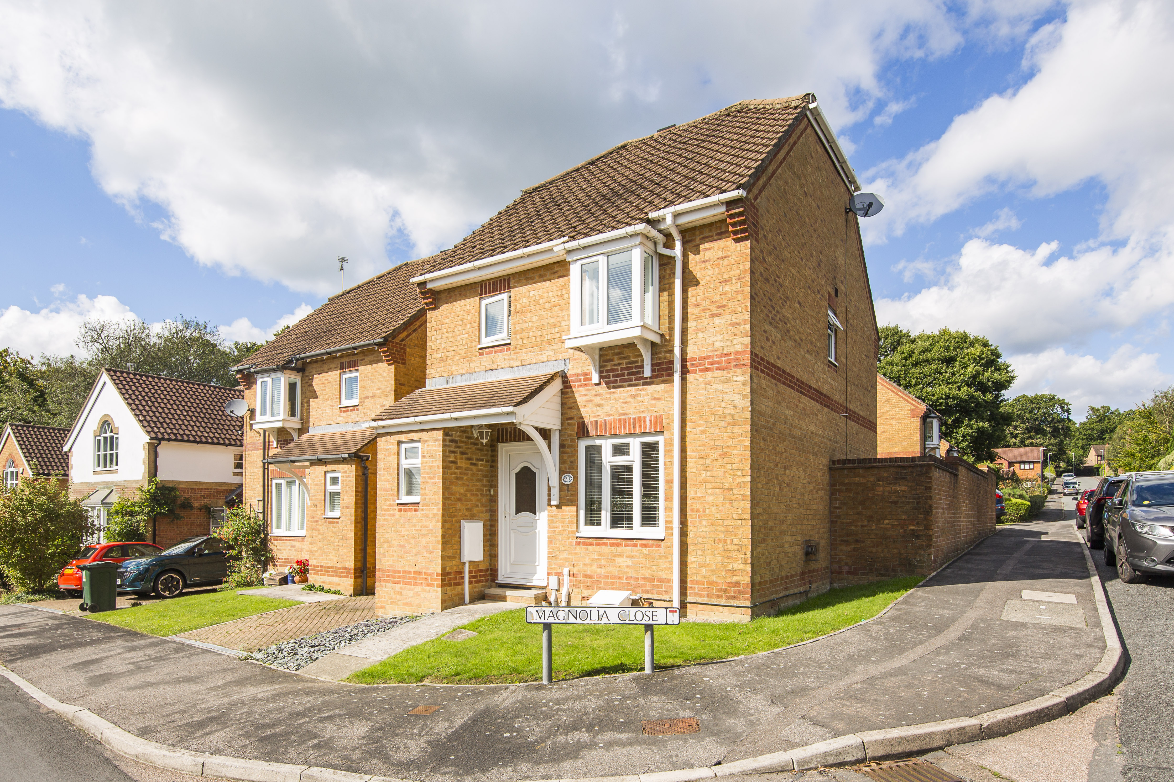 Magnolia Close, Heathfield