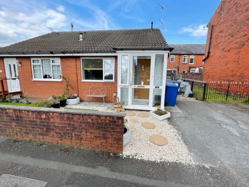 True Bungalow - Clyde Road, Radcliffe