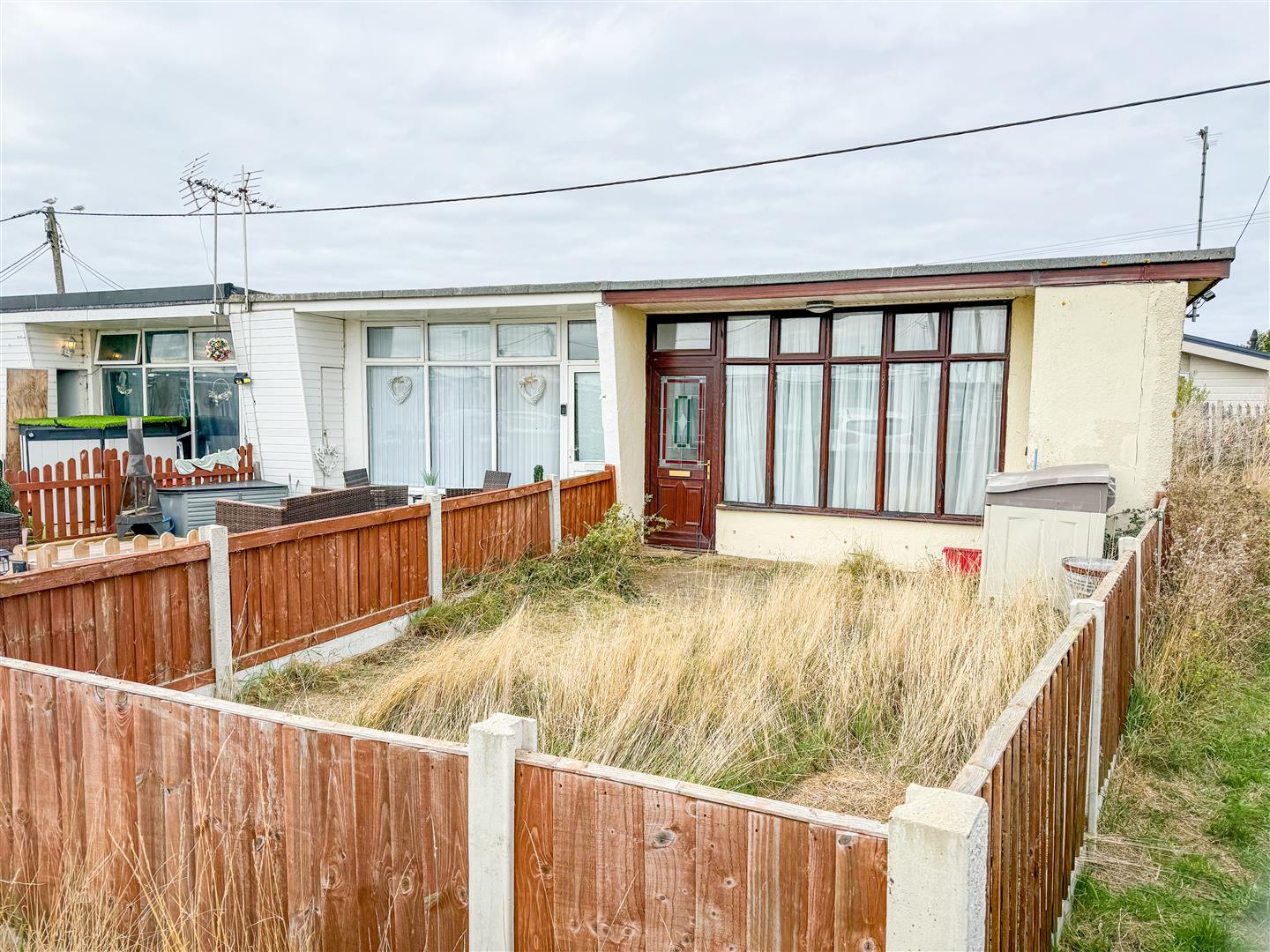 Priory Close, Bel-Air Chalet Estate, Seawick , St. Osyth