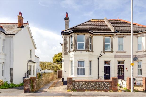 Broadwater Road, Worthing, West Sussex, BN14