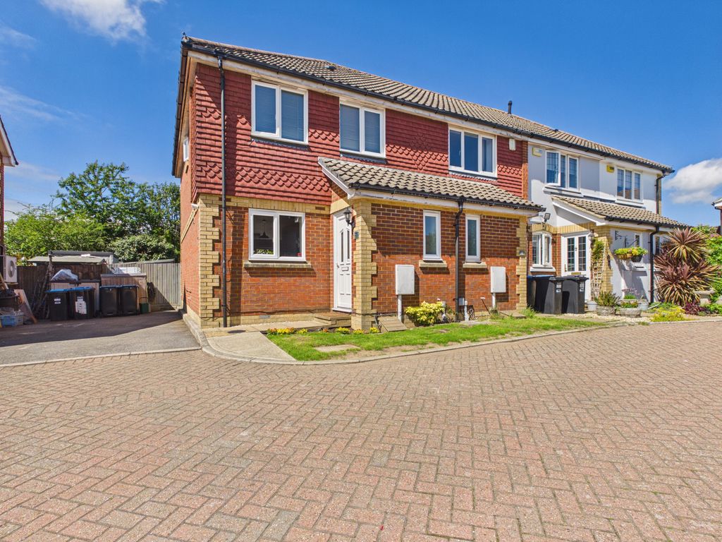 Marcuse Road, Caterham On The Hill
