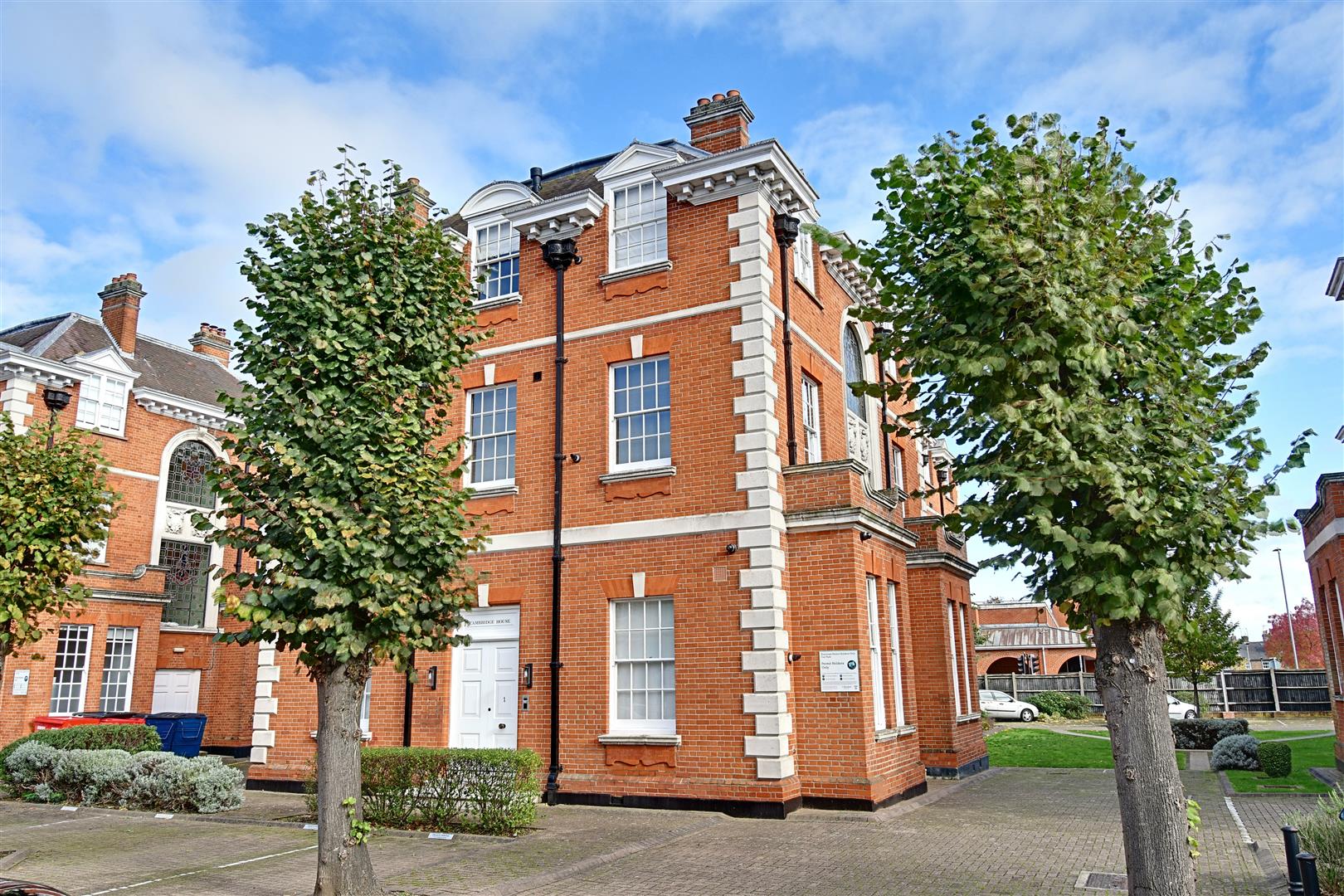 Cambridge House, Hertford
